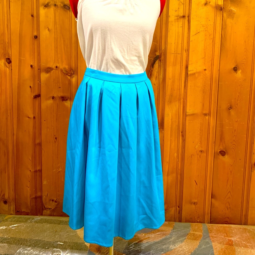 Teal pleated high waisted skirt